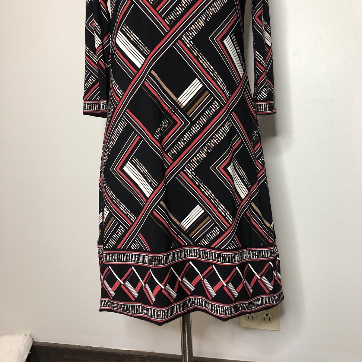 White house black market dress medium Petite Stretch 3/4 Sleeve Sheath -K1