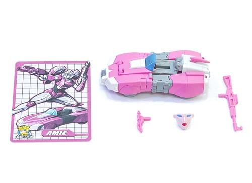 Dr. Wu Customs MS-30 Amie Arcee MechFansToys MS-30 MFT Action Figure in stock - Picture 9 of 12