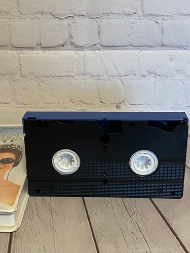 Disney's The Princess Diaries VHS by Walt Disney Home Video rated G 115mins - Picture 15 of 16