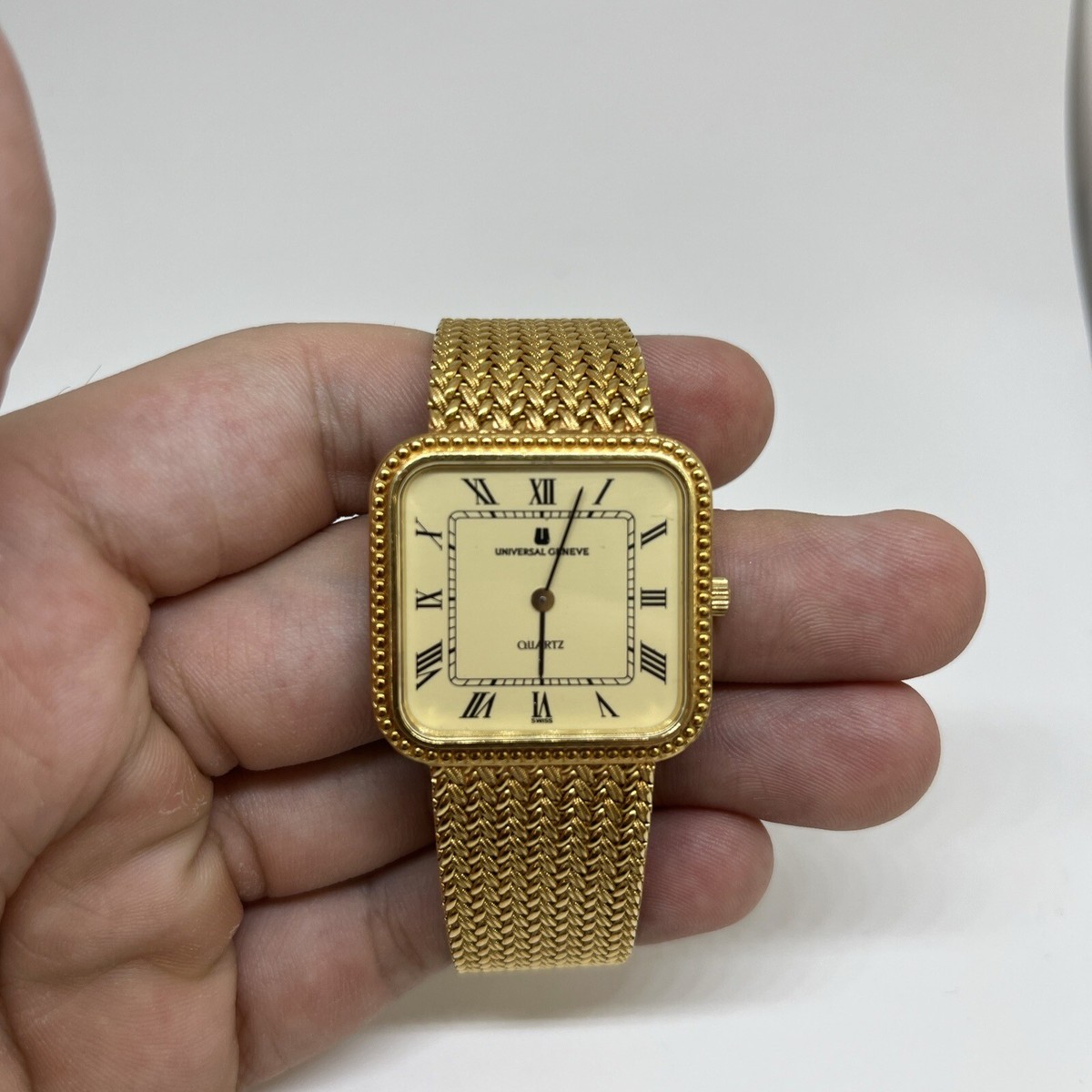 UNIVERSAL GENEVE ゴールドクォーツ腕時計 Yahoo!オークション -「universal geneve 時計」(その他) (2針
