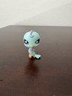 Littlest Pet Shop LPS Happiest #930 Blue Canary and #931 Purple w cage accessory — photo 2