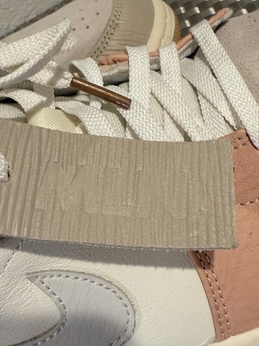 Air Jordan 1 Mid Milan White Light Bone Pink Sail Shimmer CV3044-100 Men’s 9 - Picture 7 of 7