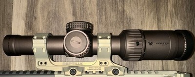 Vortex Razor HD Gen II-E 1-6x24 VMR-2 MRAD 30mm w/ Reptilia AUS Mount