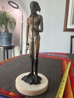 figurines statues