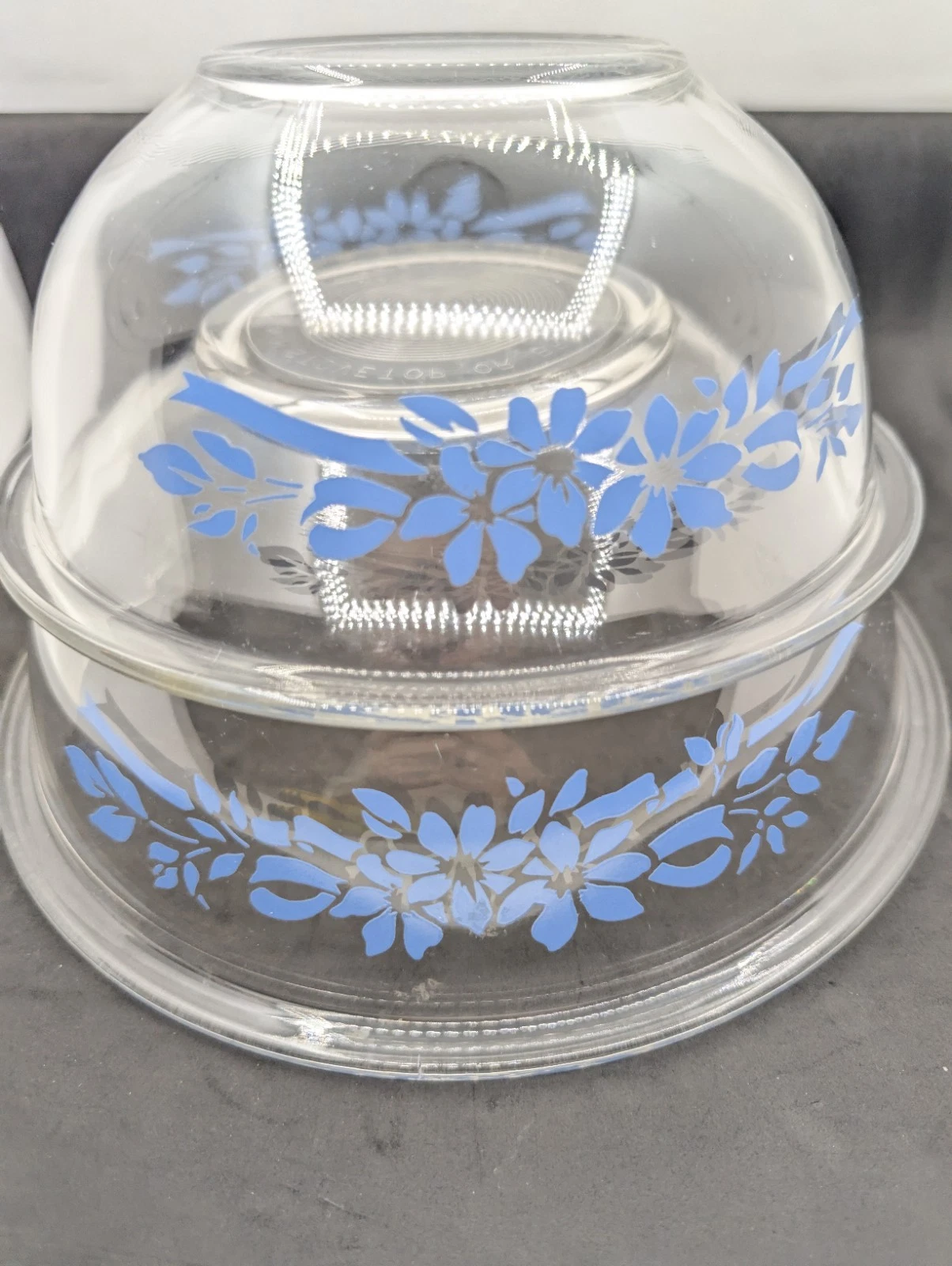 Set of 2 Pyrex Mixing Bowls Set Clear Blue Ribbon Floral Design