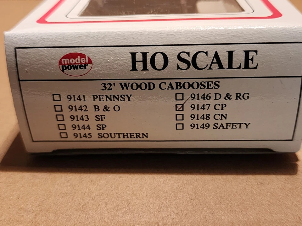 BRAND NEW IN ORIG BOX: HO HEAVYWEIGHT 9147 CP (CANADIAN PACIFIC) 437111 CABOOSE - Image 3 of 4