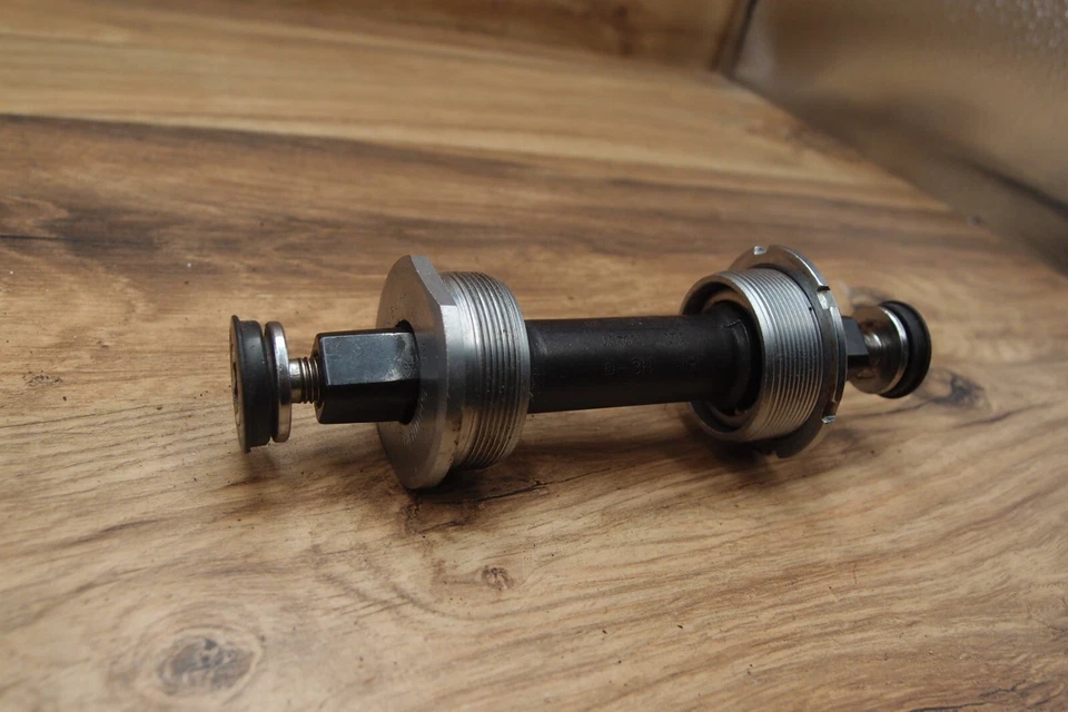 bottom bracket Shimano D-3H made in Japan 1989 113 mm length BSA / 68 mm - Image 2 of 4