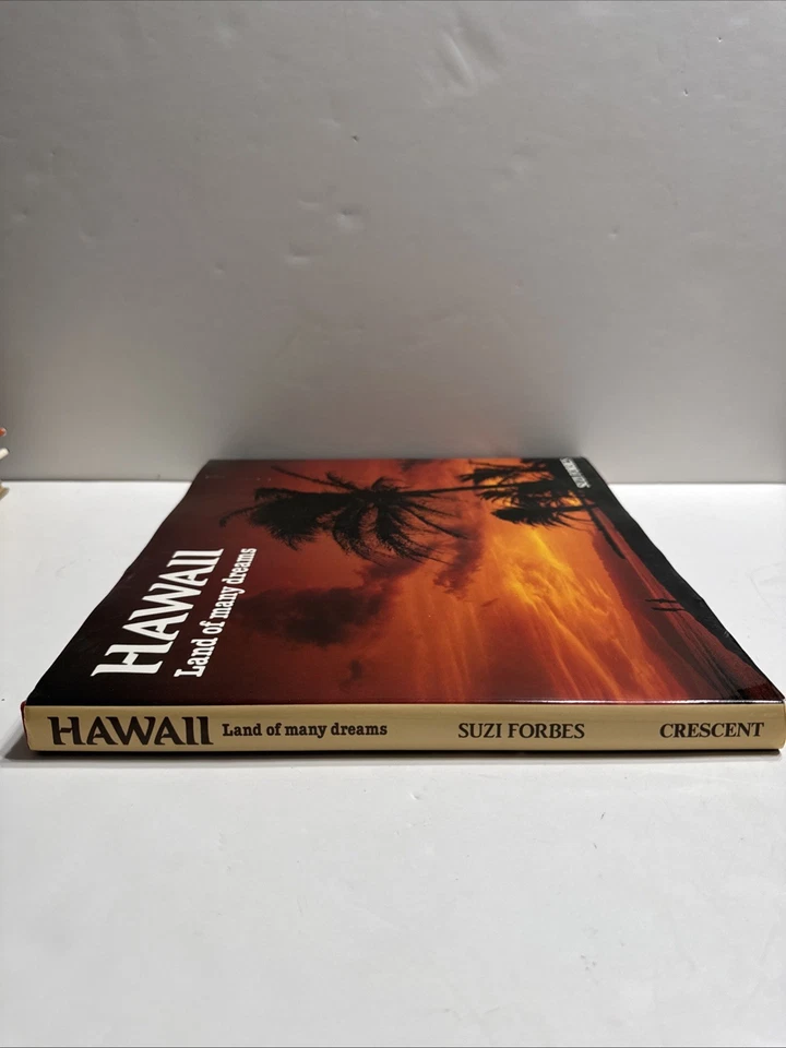Hawaii Land Of Many Dreams By Suzi Forbes “First English Edition” Hardcover - Image 4 of 4
