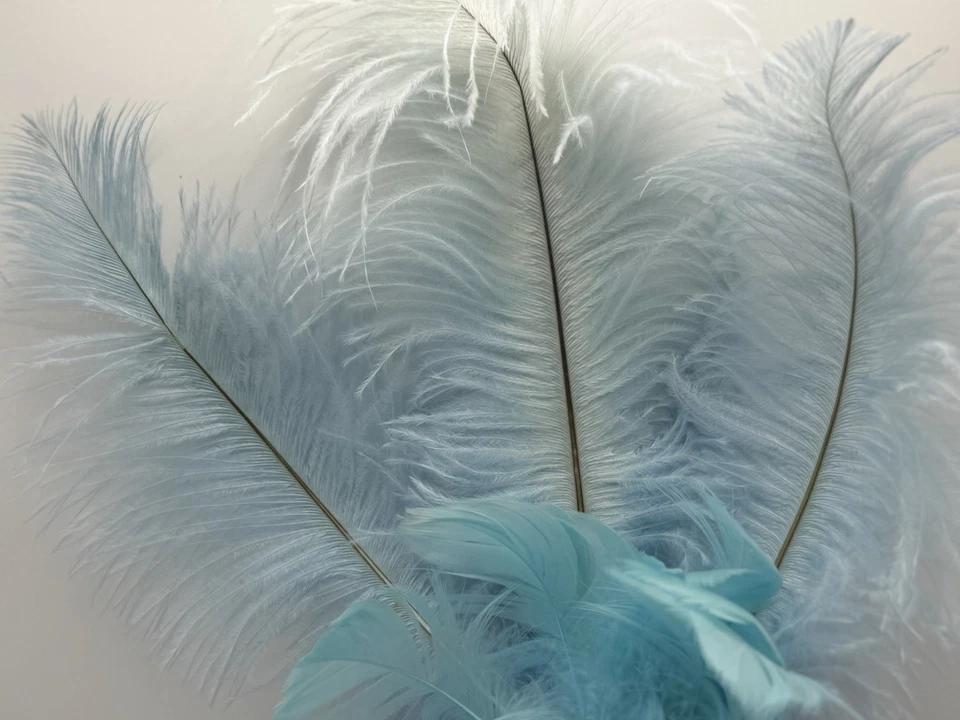 Máscara veneziana prata azul turquesa máscara de penas Mardi Gras 12" - Imagem 4 de 4