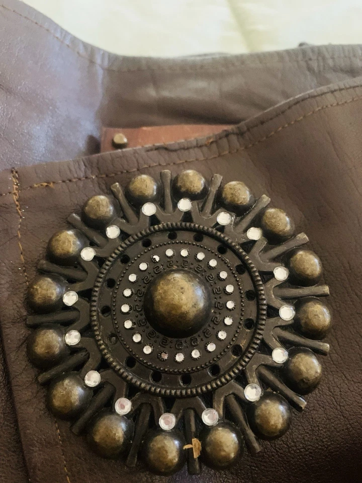 Cinturón corsé steampunk. Cuero genuino de grano superior hecho a mano con hebilla de medallón Foto 3 de 4