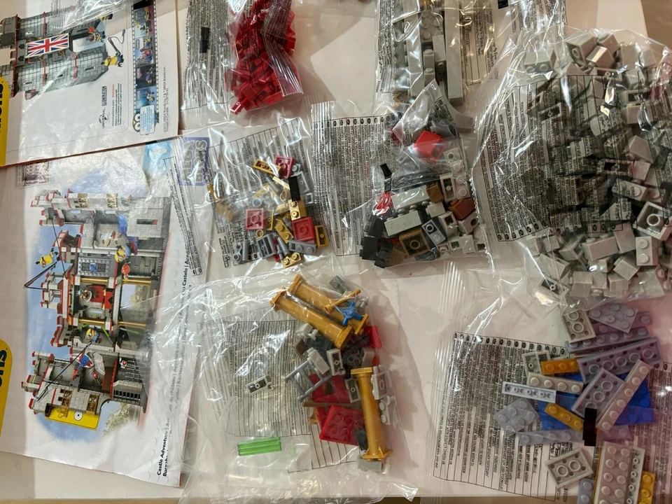 MEGA BLOKS Despicable Me Castle Adventure CNT39 - Image 4 of 4