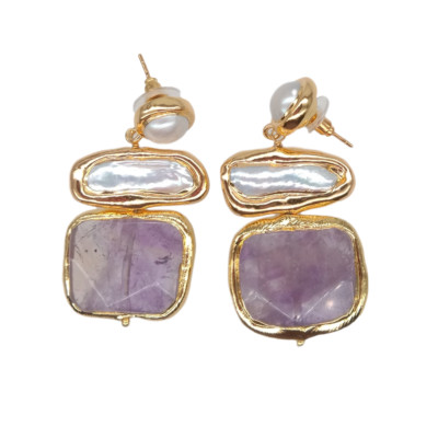 Freshwater White Biwa Pearl Amethyst Stud Earrings