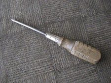 Phillips Wooden Handel SCREWDRIVER  Approx. 7" Unbranded/Undated Appears VINTAGE