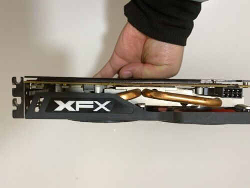 Tarjeta de video gráfico XFX AMD Radeon RX570 2048SP 4 GB GDDR5 PCI-E DP DVI HDMI - Imagen 3 de 5