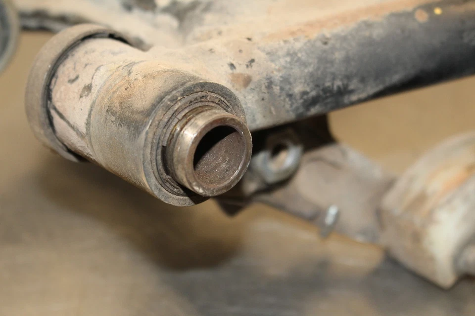 1980 Yamaha XT250 SWINGARM SWING ARM SUSPENSION W822 - Image 4 of 4