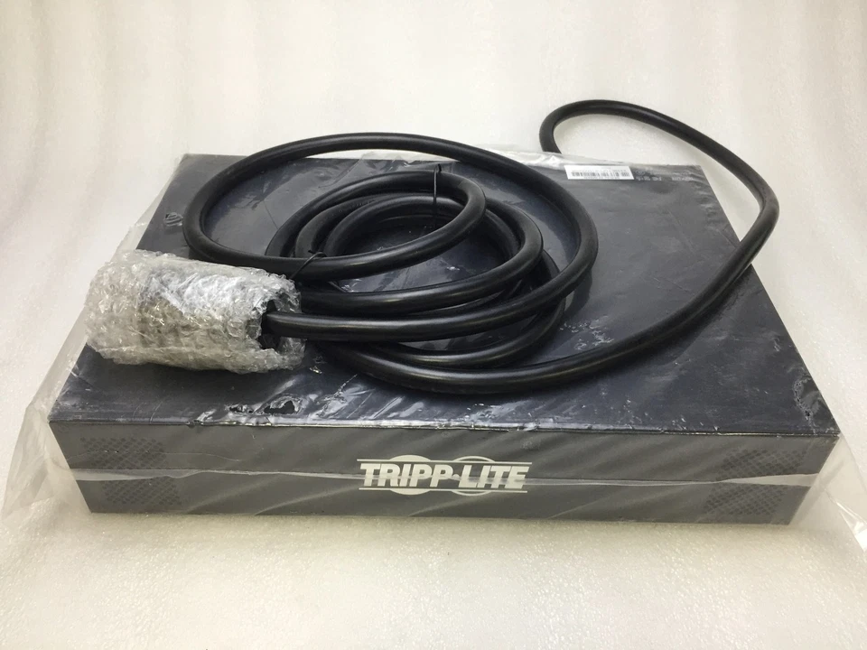 Tripp Lite Switched PDU 208/240V 2U Rack-Mount Power PDUMH30HVNET NEW OPEN BOX - Image 2 of 4