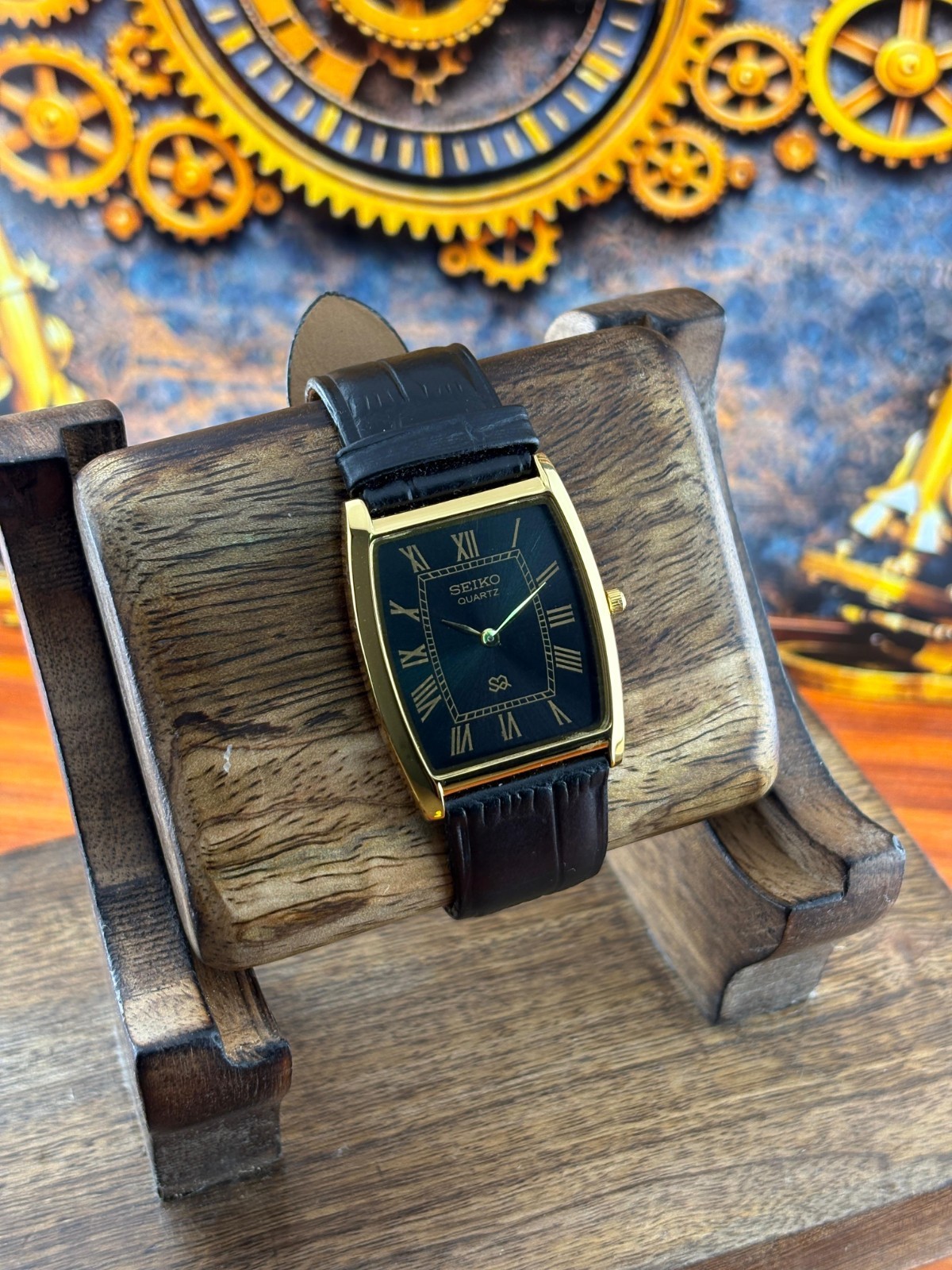Vintage Seiko Slim Barrel-Tank Quartz Men's Wrist Watch - Free Shipping