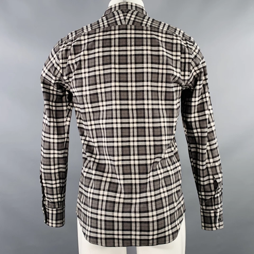 Camisa manga longa SPURR tamanho M preta branca xadrez algodão gola espalhada - Imagem 3 de 4