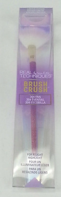 New REAL TECHNIQUES Brush Crush 304 Fan Highlight Limited Edition Brush NIB