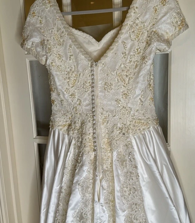 90’s Vintage Mori Lee White Lace Satin Beaded Wedding Dress Train Size 12 - Image 4 of 4