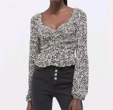 Urban Outfitters Long Sleeve Ruched Crop Top Leopard Animal Print Size M