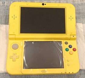 Nintendo New 3DS XL Pikachu Yellow + Charger *LOUD D PAD* OTHERWISE MINT