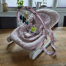 Chicco Babywippe Rosa mit Spielbogen