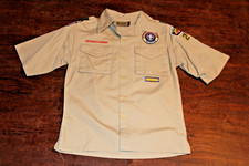 Boy Scouts of America BSA Youth Shirt Tan Medium Sewn Patches Short Sleeve