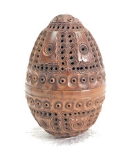 ANCIEN OEUF A CHAPELET DES A COUDRE BOITE NOIX DE COROZO SCULPTEE TRAVAIL MARIN