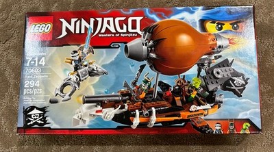 ぽん Spinjitzu Lloyd vs. Garmadon 70664 | NINJAGO® | Buy online at the