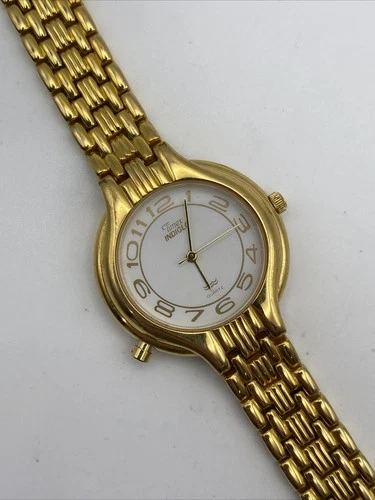 Vintage 1994 Timex Indiglo Ladies Watch - Gold Tone VERY GOOD New Battery 7”