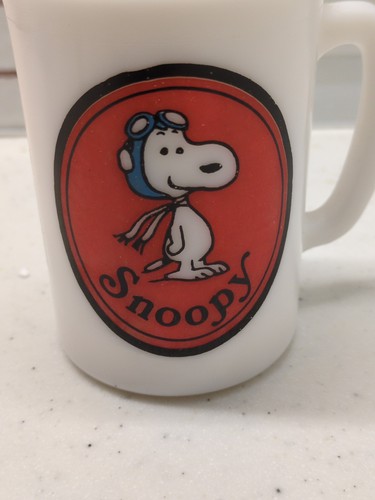 Vintage Avon Snoopy Mini Milk Glass Mug Flying Ace Dated 1969 - Picture 6 of 6