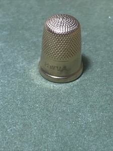 Vintage Thimble 14k Yellow Gold 3 Grams Gold Size 9 Comes With Tiffany & Co Bag