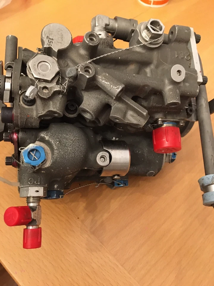 联合技术美国标准燃料控制航空 — 第 2/3 张图片