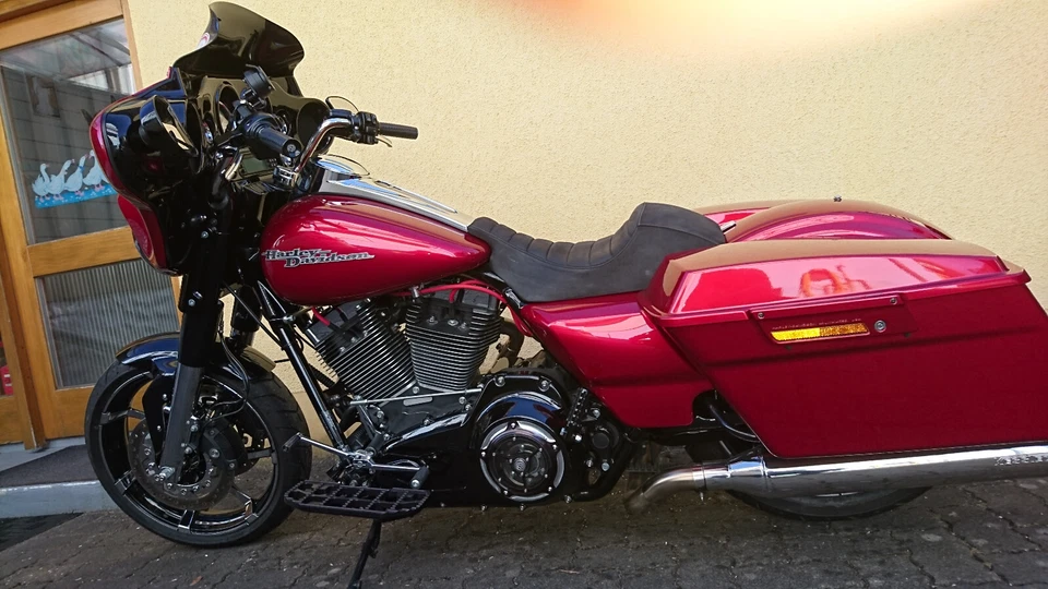 Harley Davidson Street Glide Einzelstück Roland Sands Design - Bild 3 von 4