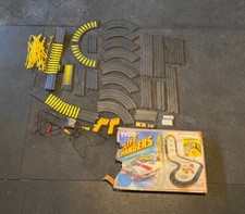 TYCO Cliff Hangers Race Car Set Electric Slot Up The Walls missing Cars 