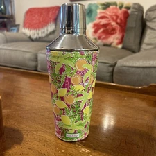 Lilly Pulitzer Cocktail Shaker Stainless Steel in Juice Bar Lemon Orange Pink
