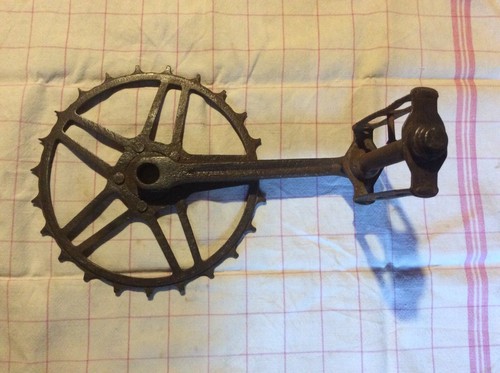 Ancien vélo cadre course dents sautées 1900/10 Altes fahrrad