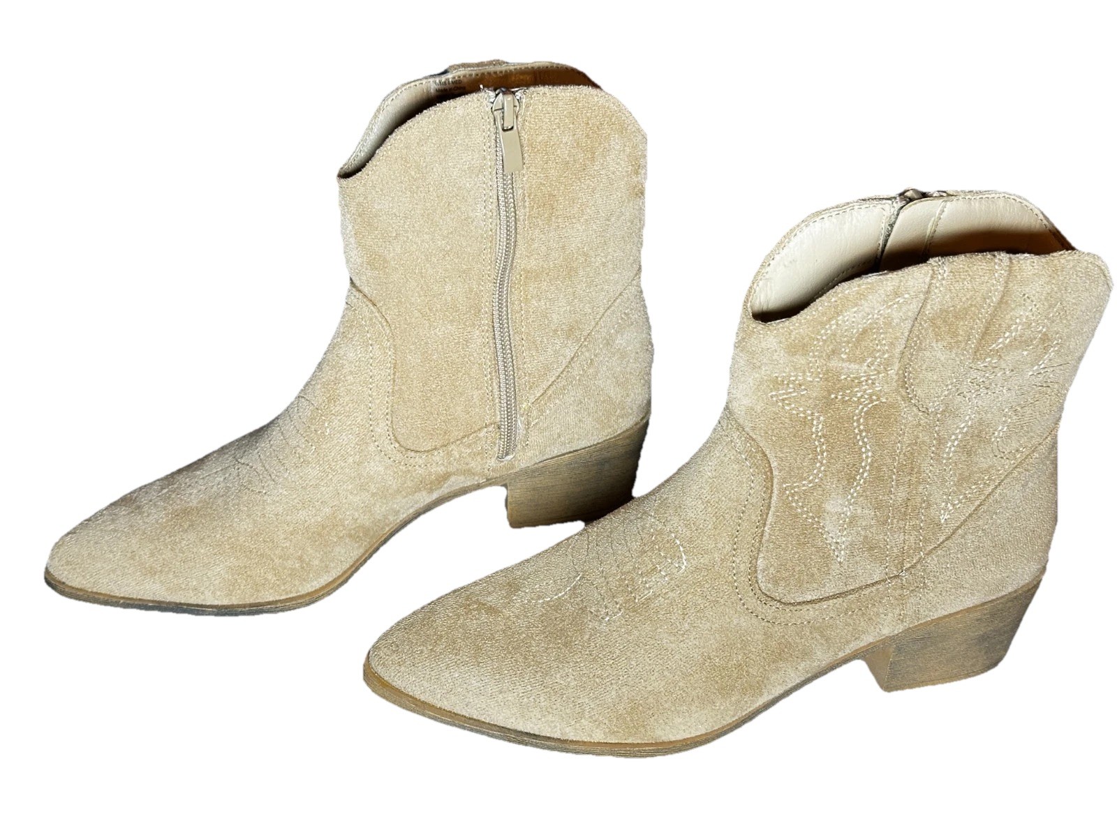 Olivia & Kate New York Women’s Western Ankle Boots Size 6 Beige Faux Suede Zip