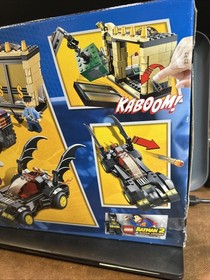 LEGO DC Comics Super Heroes: Batmobile and the Two-Face Chase (6864) NISB