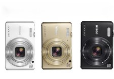 Nikon COOLPIX S7000 16.0MP 20x Optical Zoom Digital Camera
