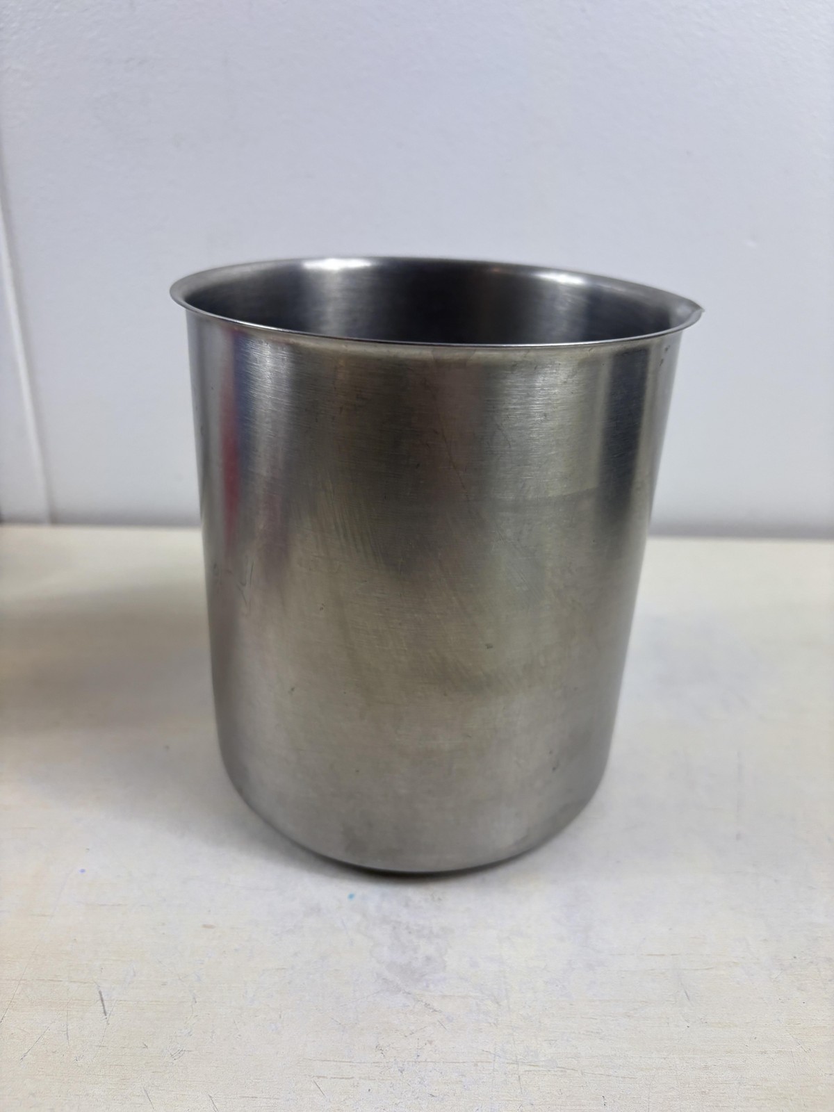 Vollrath 85200 Stainless Steel Ware Lab Beaker 6.5" x 6" Mixing Pouring Cup USA