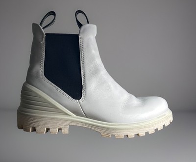 Ecco White Boots Size 8.5-9