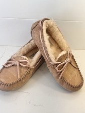 UGG Women's Dakota Indoor/Outdoor Slipper with Rubber Light Chestnut, US 7.0