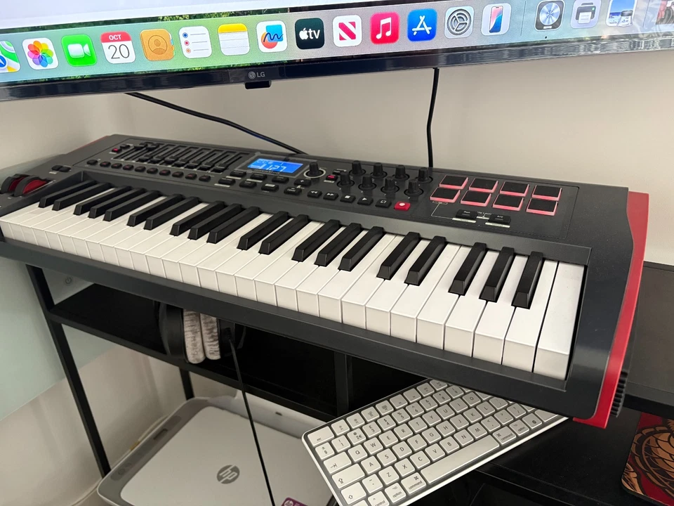 Novation Impulse 49 Key USB Midi Keyboard Controller, 3 months old, unused. - Image 2 of 4