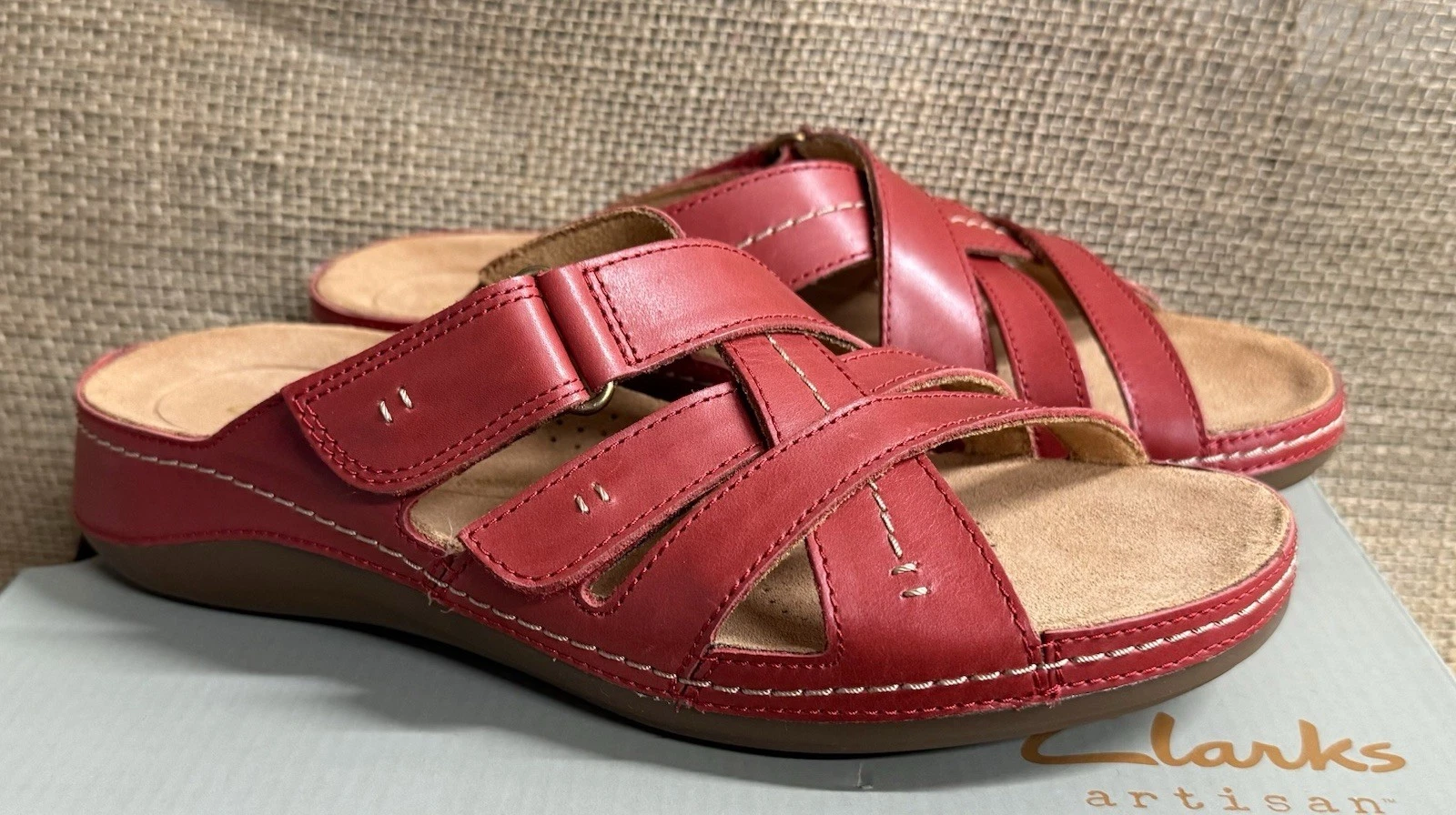 NIB Clarks 26181421 Women's Cecily Slide Red Leather Casual Slip-On Sandal