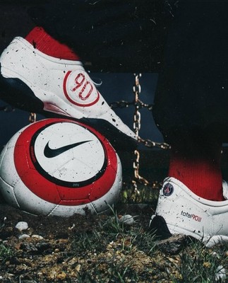 NIKE TOTAL 90 AEROW / PREMIER LEAGUE SWIFT / 2005-06 SOCCER MATCH