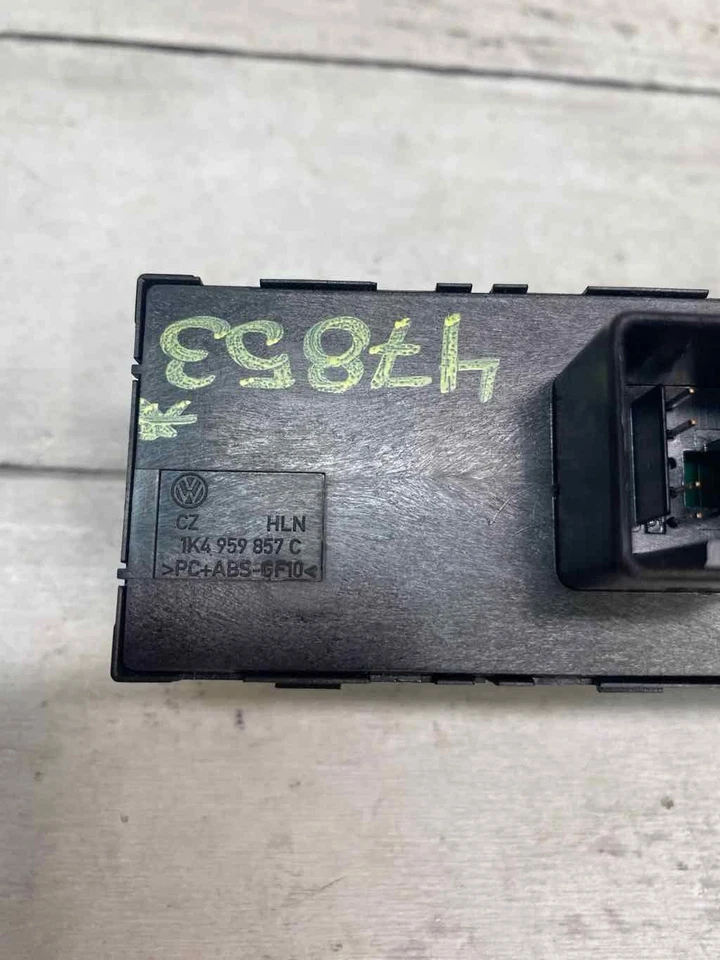 Главный переключатель Volkswagen Jetta от 2005 до 2020 OEM 1K4959857C - Изображение 4 из 4