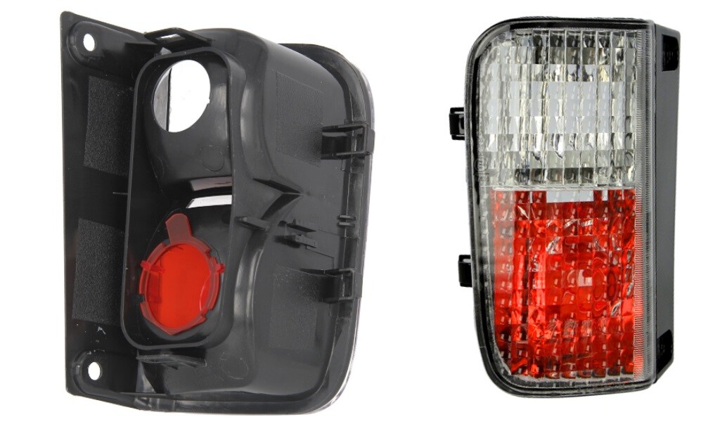 Feu de brouillard arriere gauche Opel Vivaro phare antibrouillard rouge pour fourgon 2001-2014