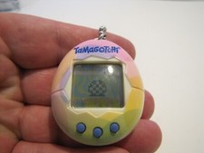 2018 BANDAI TAMAGOTCHI GEN 2 VIRTUAL PET TOY EASTER EGG NEW BATTERIES WORKS